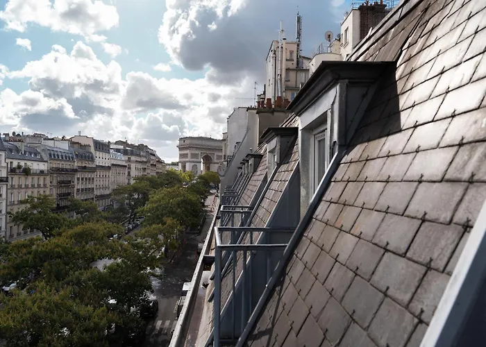Elsa, Hotel Parigi